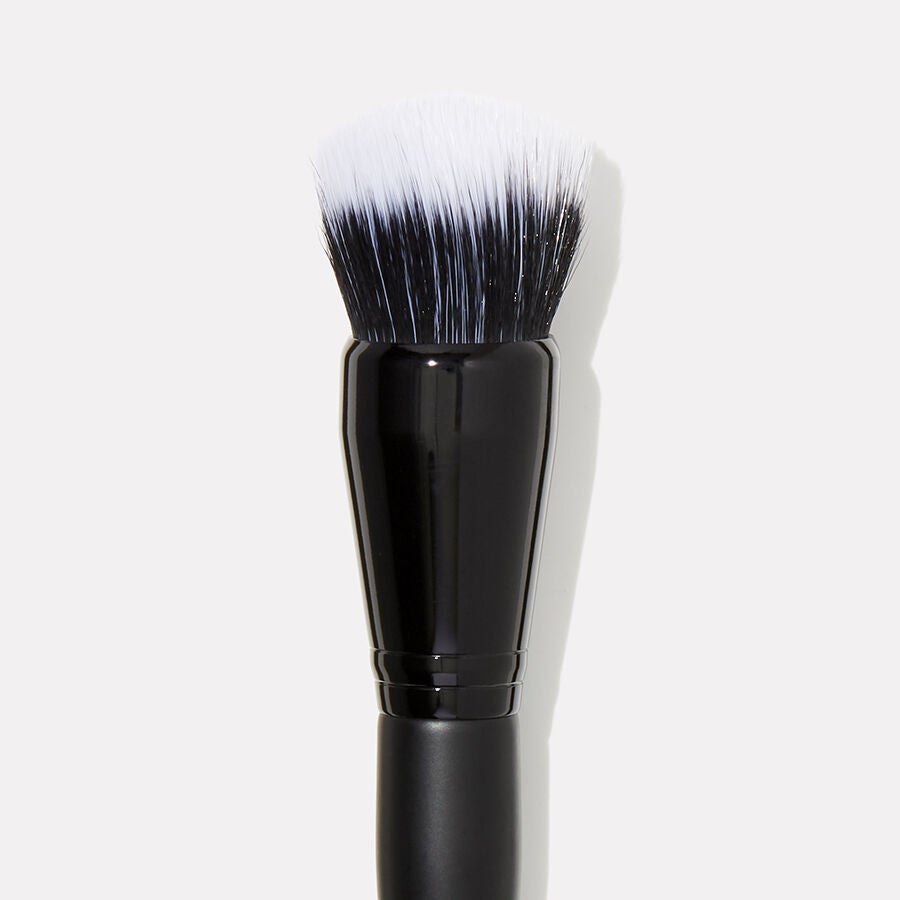 domed-stipple-brush-o0 84050_SelfieReadyStippleBrush_2.jpg
