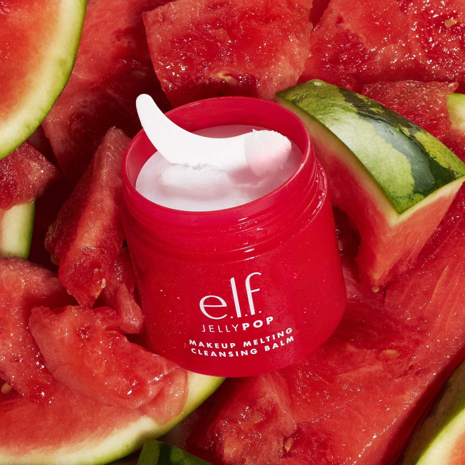 jelly-pop-makeup-melting-cleansing-balm-a1 021825_elf_JP_CleansingBalm_Texture_WATER-OPEN_PLATE_186_IGF.jpg