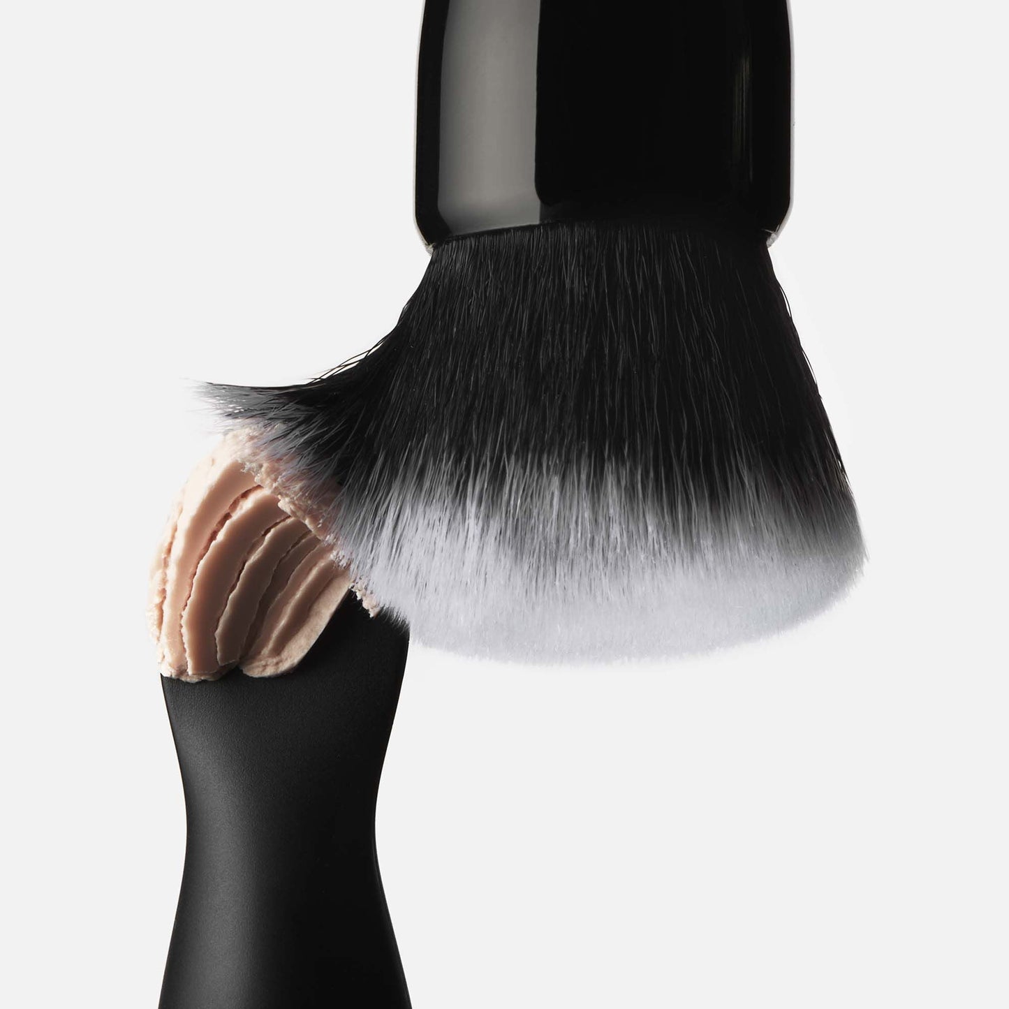 putty-primer-brush-and-applicator-v9 040523_SL_PuttyApplicator_0025_FINAL_RGB_IGF.jpg