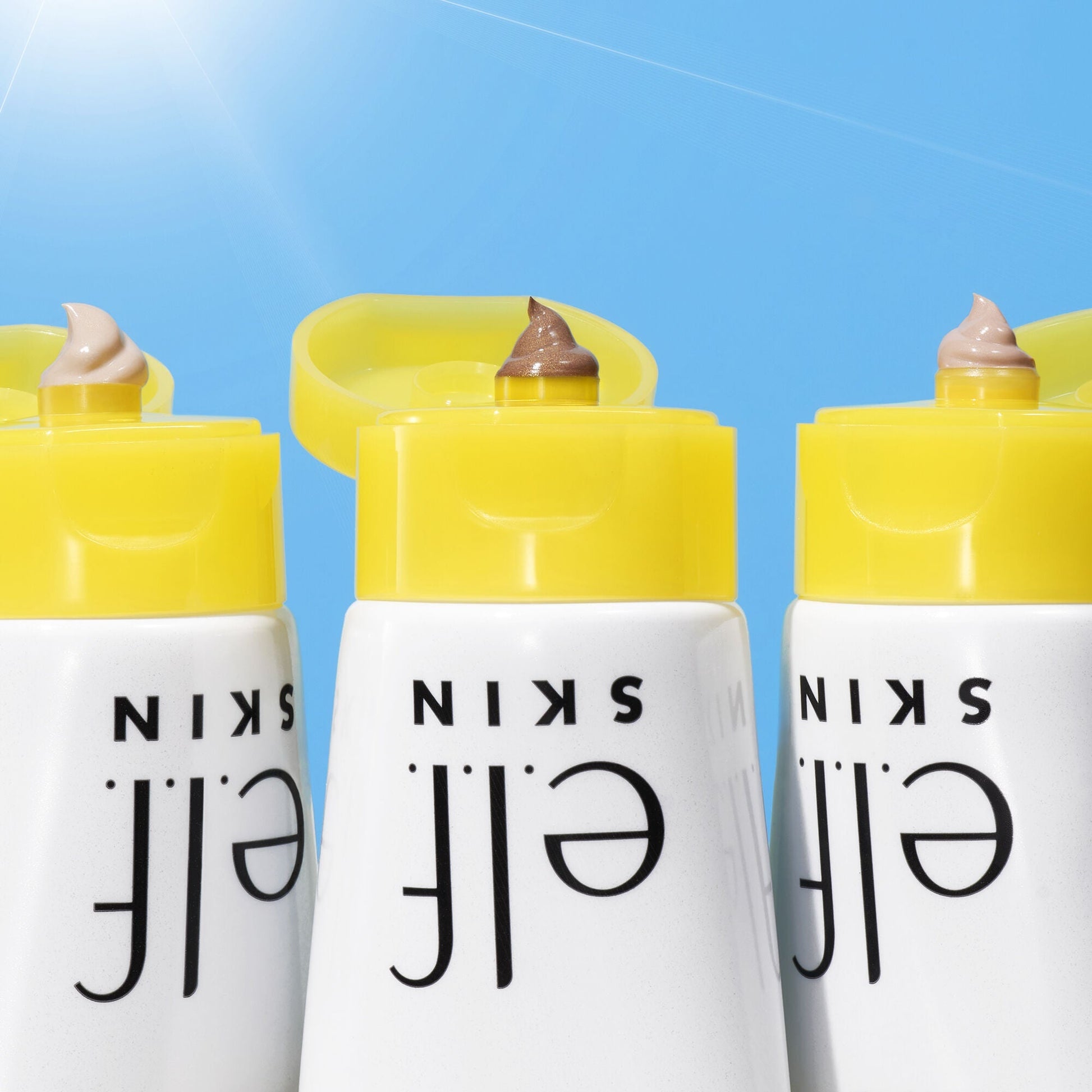 suntouchable-whoa-glow-spf-30-z2 042423_WhoaGlow_Macro_Main-2_IGF_b003ce36-775b-47d0-9dab-e2cd4030ba37.jpg