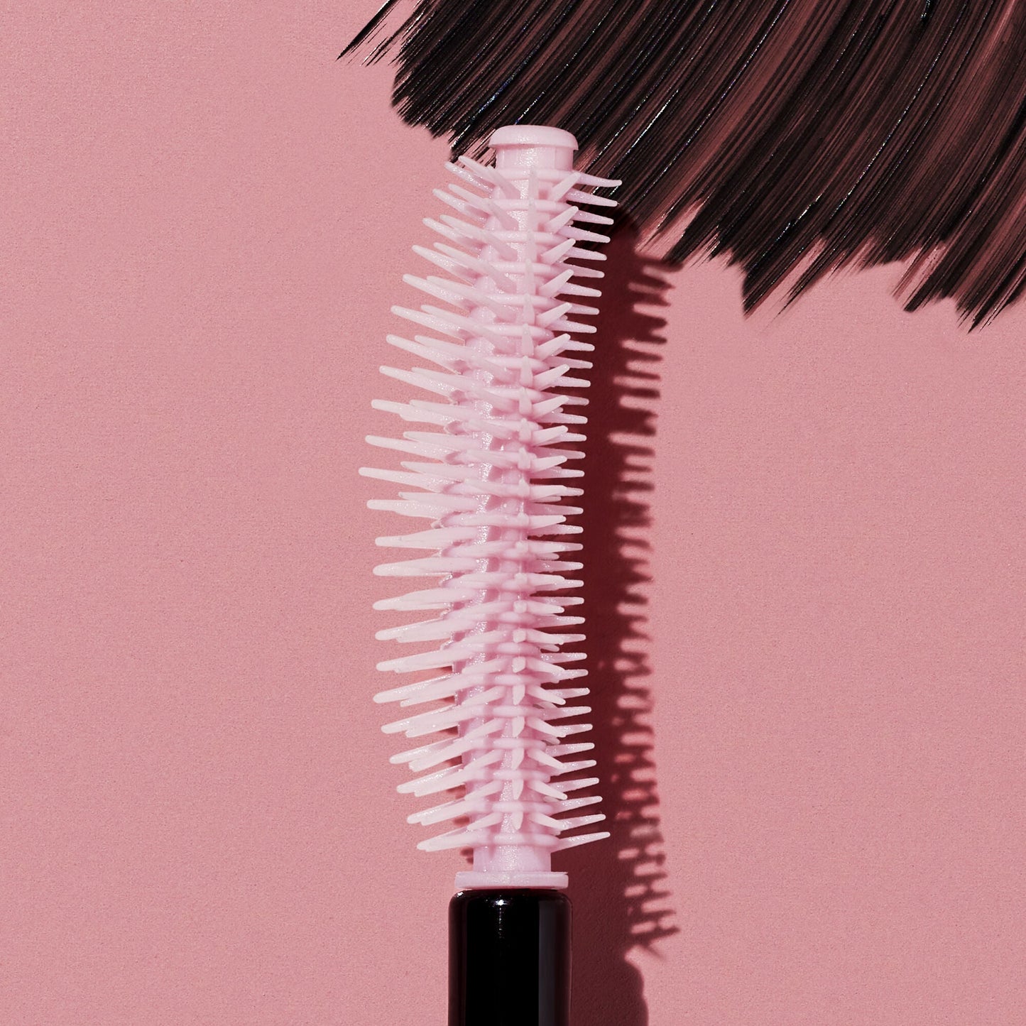 lash-n-roll-mascara-r9 053122_SL_LashNRollWand_RGB_IGF.jpg