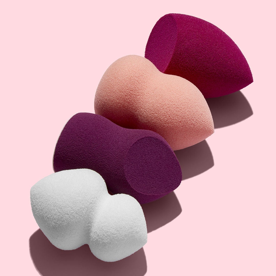 blending-and-highlighting-sponge-duo-n7 0619_SocialIGF_Sponges3_e91b9a4a-0156-4299-a3ef-3649e2979804.jpg