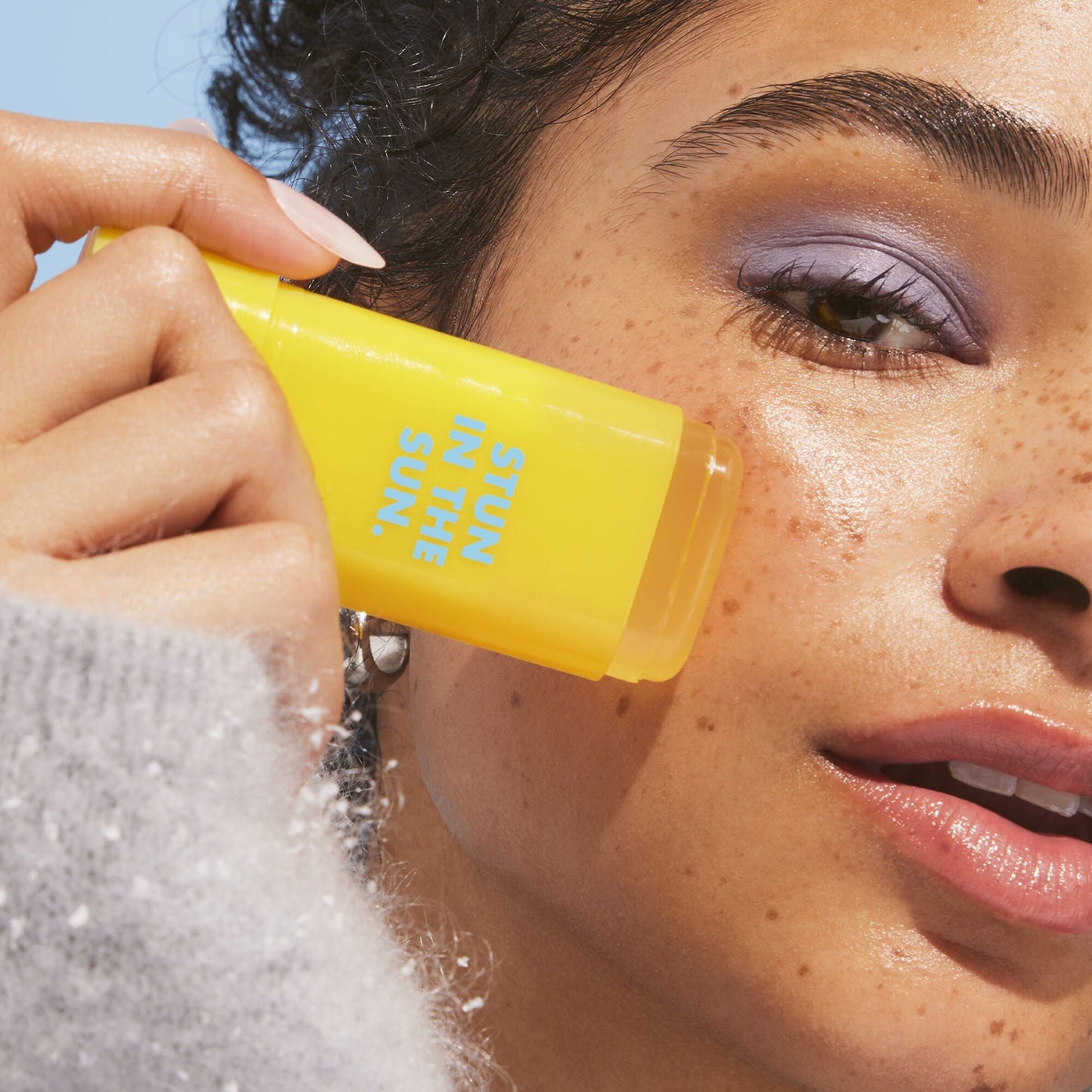 suntouchable-invisi-stick-spf-50-f6 091924_Aiyana_Sunwich2_2468_FINAL_RGB_IGF2.jpg