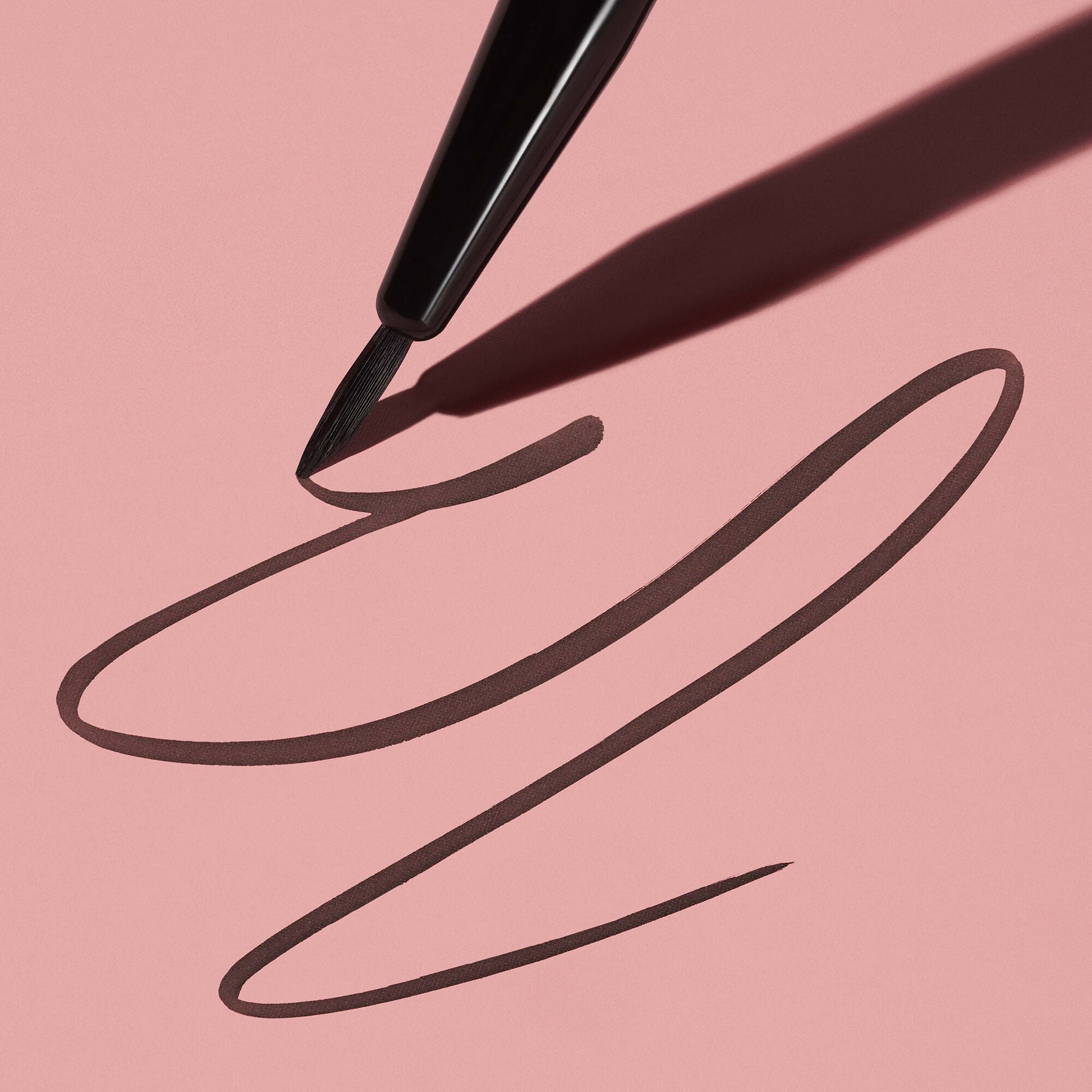 ultra-fine-eyeliner-brush-f7 111124_elf_UltraFine_Brush_0057_MAIN-2-HELICON_358_w2QC_IGF.jpg